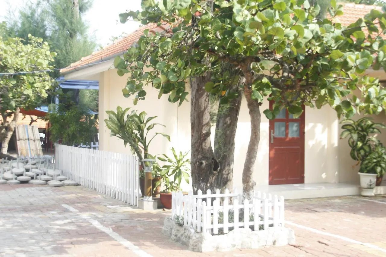 Lotus Seaside Bungalows Vung Tau 2*,  Vietname